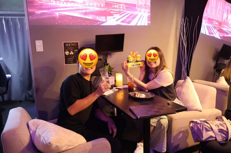 カップルで乾杯